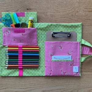 Sac de peinture pour enfants petit format rose à fleurs incl. presse-papiers, dossier de peinture, dossier de dessin cousu à la main, sac à crayons, sac en tissu, peinture en déplacement