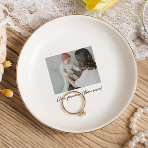 Anpassad fotoprydnadsbricka, födelsedagspresent till mamma, fotopresent till mamma, smyckesfat till mamma, mors dag-present till mamma, anpassad ringfat med bild bild 9