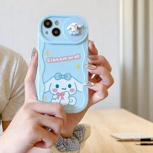 Funda para teléfono con melodía de dibujos animados kawaii y tapa deslizante para cámara. Compatible con iPhone 7 a 16 (Pro, Pro Max, Plus).