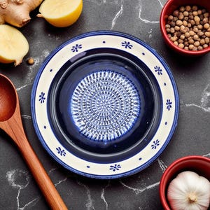 7&quot; Ceramic Garlic Grater Bowl, Deep Ginger Grinder Dish, Daisy Navy Grater Bowl, Cheese and Chocolate Grater, Vegetable Rub Plate