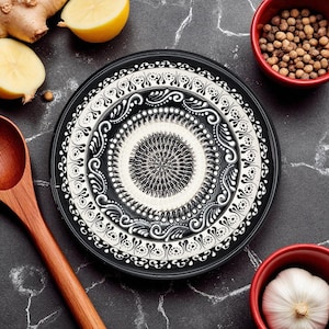 Ceramic Grater Bowl, 7&quot; Handmade Garlic Plate, Moonlight Maze Grater Bowl, Ginger Grater Dish, Decorative Platter for Chocolate & Cheese