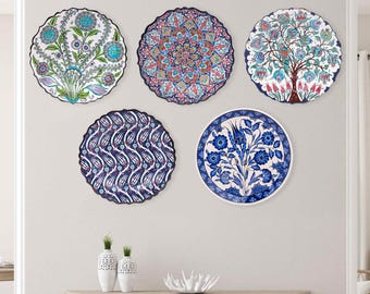 Dekorativer Teller mit Blumenmotiv, handbemalter Keramikteller, einzigartiger Wandteller für Kunstanzeige, Wandbehangteller, Wohnzimmerdekorteller