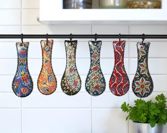 Descanso de colher de cerâmica feito à mão, descanso de concha, suporte de colher de cozinha, descanso de colher decorativo, descanso de utensílios de cerâmica, descanso de garfo e pinça, presente para mãe