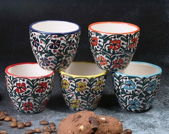 Malowane ręcznie ceramiczne filiżanki do espresso: Kolorowe filiżanki z motywem tulipana, zestaw 5 sztuk