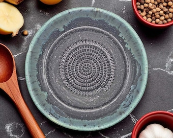 Handmade Ceramic Garlic Grater Bowl, 7" Matt Black Glazed Grating Plate for Garlic, Ginger, Cheese & Chocolate