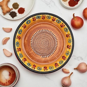 Ceramic Grater Bowl, 7&quot; Garlic Plate, Saffron Petals Grater Bowl, Handmade Grater Dish, Platter for Chocolate & Cheese, Vegetable Rub Plate