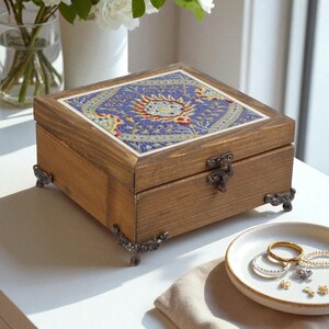 Handmade Jewelry Storage Box, Royal Starburst Tile Box, Turkish Ceramic Tile Jewelry Box, Trinket Box for Rings & Earrings, Unique Boho Gift