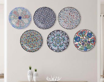 Florals Thema Dekorative Platte, Handgefertigte Keramik Platte Kunst, Hängeplatte für Küche oder Wohnzimmer, Florale Wandbehang Platte Dekor