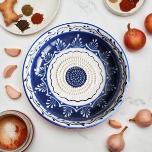 Ceramic Garlic Grater Bowl, 7&quot; Ginger Grinder Plate, Sultan Blue Grater Bowl, Handmade Grater for Cheese, Chocolate, Gift for Food Lovers