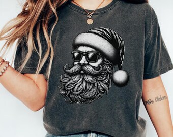 Santa Sunglasses Comfort Colors T-Shirt: Retro Christmas Xmas Tee