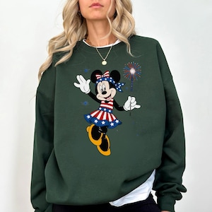 Minnie Mouse 4 juli-tröja, patriotisk Minnie-tröja, USA 250 år Disney-tröja, retro Minnie-tröja, magiska kungarikets patriotiska kläder bild 5