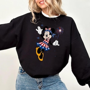 Minnie Mouse 4 juli-tröja, patriotisk Minnie-tröja, USA 250 år Disney-tröja, retro Minnie-tröja, magiska kungarikets patriotiska kläder bild 8