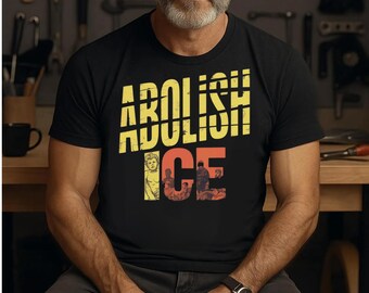 ICE廃止シャツ「誰も違法ではない」Tシャツ、移民の権利を訴える政治シャツ、ICE廃止を訴える美的社会正義ギフト、反トランプシャツ、ユニセックスTシャツ