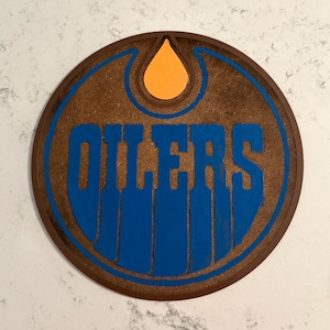 Edmonton Oilers Wall Art – Laser Engraved & Hand Painted Wood – 27 cm Diameter
