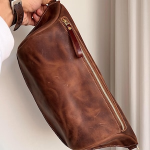 Bolsa pequena transversal retrô de couro feita à mão, bolsa carteiro de couro