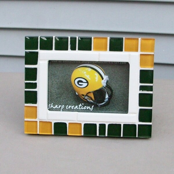 Green Bay Packers mosaic sports picture frame-holds a 5"x7"photo