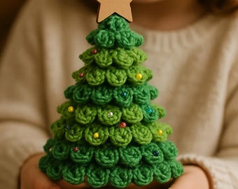 Rustic Crochet Christmas Tree Pattern – Bulky Yarn Holiday Decor (PDF Pattern)