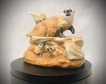 10 out of 10 w/box - Empty Collectors Ski Country Badger Decanter Limited Edition 1980