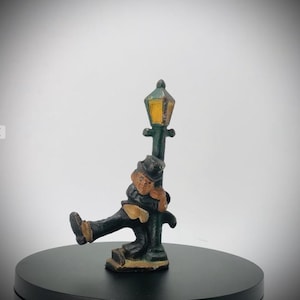 Vintage  Drunkard Man Gentleman On A Light Pole Post  Cast Iron Figurine&quot; 4.25&quot; H
