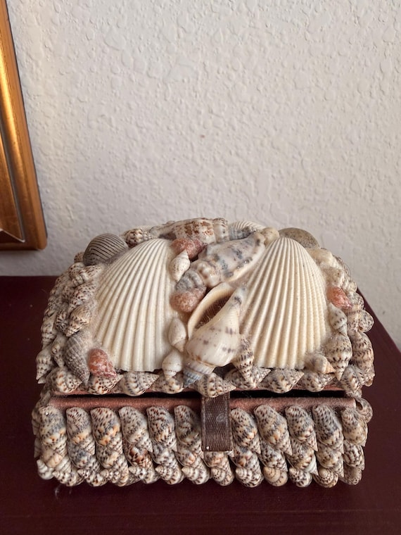 Vintage Seashell Box Decorative Shell Trinket Box… - image 10