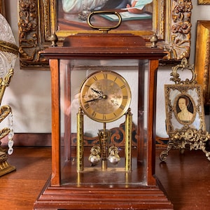 Vintage Pennsylvania House Anniversary Mantel Clock – West Germany Quartz Rotating Pendulum Clock in Wood & Glass Case