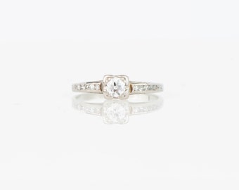 Anillo de compromiso de diamantes brillantes de la década de 1930, oro blanco vintage de 18 k