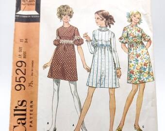 60s Vintage Junior's Dress Sewing Pattern - McCall's 9529 - Junior's Size 11