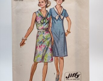 1970s Women's Dress Sewing Pattern - Simplicity 9330 Jiffy Easy to Sew - Plus Size Vintage Sewing Pattern - Size 22 1/2