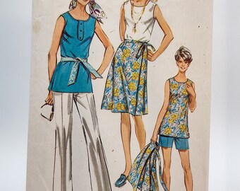 1970s Women's Pants, Shorts, Tunic, and Wrap Skirt Sewing Pattern - Simplicity 9428 - Plus Size Vintage Sewing Pattern - Size 22 1/2