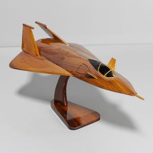 Handgefertigtes F-19 Kampfflugzeug Holzmodell - Sammlerstück Luftfahrt Dekor Geschenk