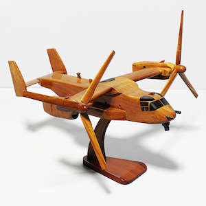 Millitary Tiltrotor Aircraft Wood Model – Twin-Rotor Transport Plane Collectible – Unique Wooden Aviation Décor