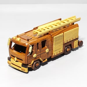 Handcrafted Wooden Fire Truck Model – 10” Ladder Fire Engine – Firefighter Gift – Rustic Emergency Vehicle Collectible – Home Office Décor