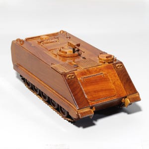 Wooden M113 APC Replica – Handcrafted Armored Vehicle Collectible