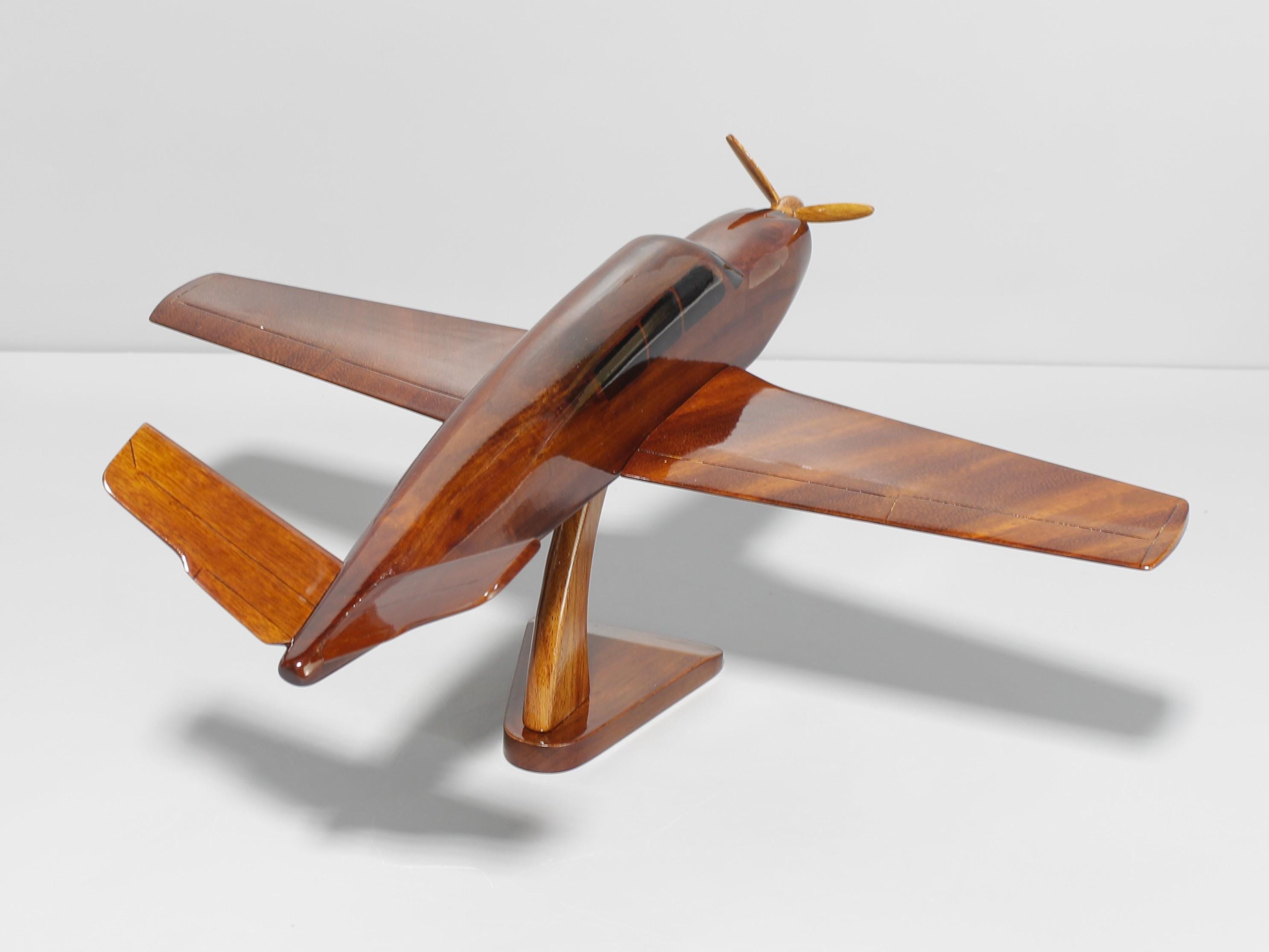 手作りV字型木製飛行機 - マホガニー製コレクターズアイテム
