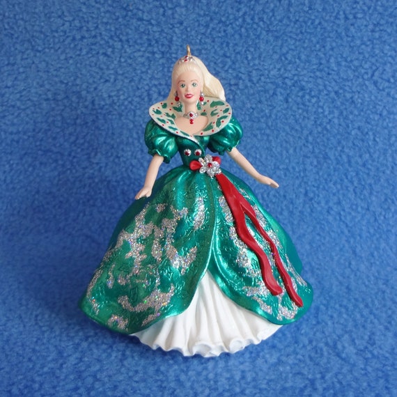 1995 hallmark holiday barbie ornament