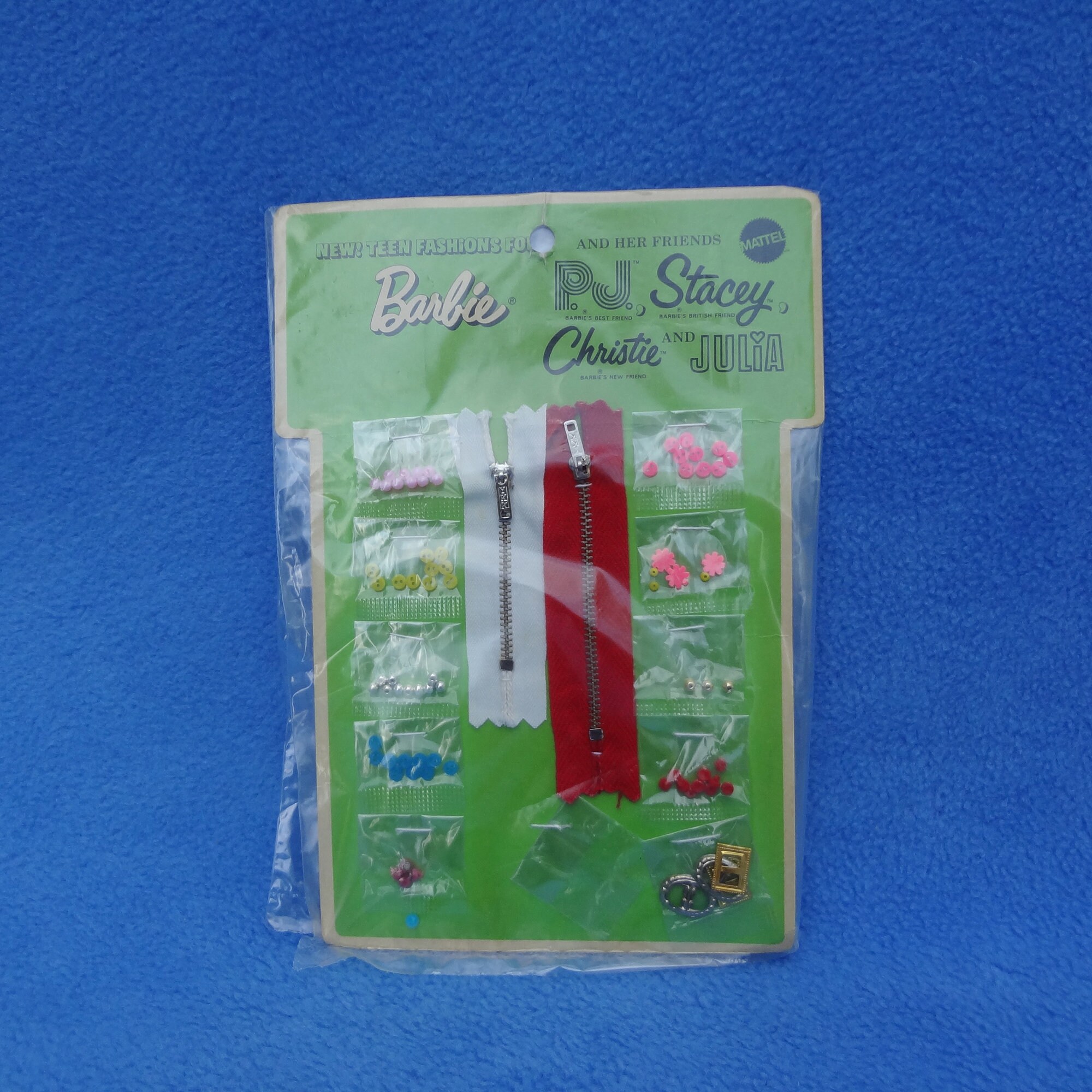 Barbie, P.J, Stacey, Christie & Julia Vintage Stitch N Style Dressmakers Zippers, Beads, Buttons, Buckle Sealed with Cello * 1969 *NRFP