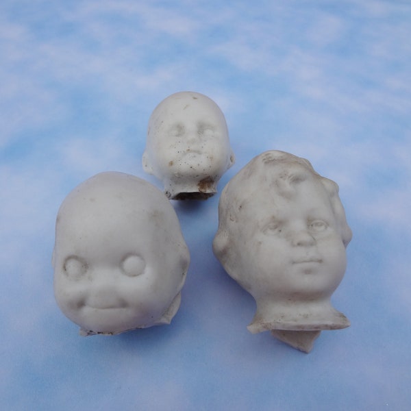 Excavated Miniature Bisque Broken Antique Sweet Face Doll Thuringia German Figurine Artifacts Heads for Repurpose Projects 3PCS