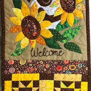 Sunflower Banner Pattern Suzys Banner Series, Sunflowers and Sunshine, Quilt Pattern, Pattern ...