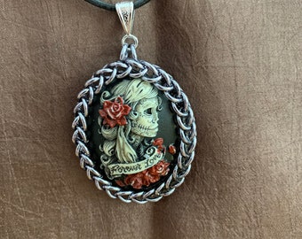 Chainmaille wrapped cameo woman skull forever in love