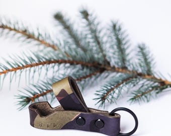 Handmade Leather Phone Stand Keychain Gift for Him, Boyfriend Gift, Minimalist Mens Accessory, Everyday Carry