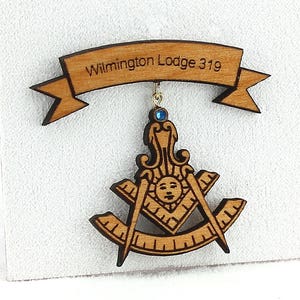 Masonic Past Master Pin Wooden with Jewel