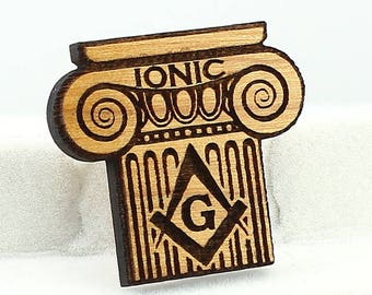 Masonic Wooden Button / Pin - Ionic Column