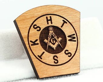 Masonic Wooden Button / Pin - York Rite Keystone