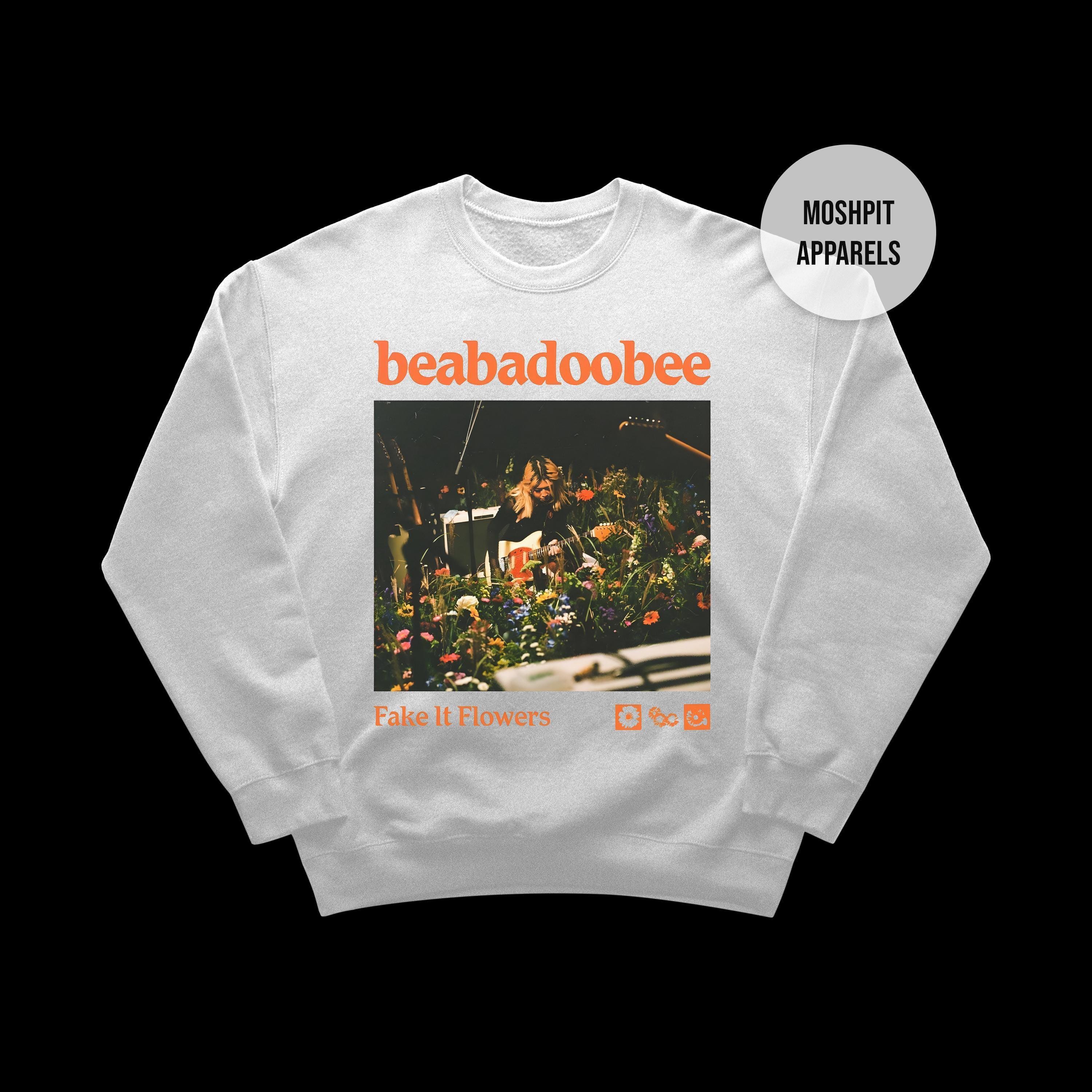 Beabadoobee 「Patched Up」 Tシャツ Oasis blur Beabadoobee 「Patched Up」 Tシャツ Oasis blur