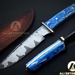 Damascus Steel Bushcraft Knife: Blue Resin Handle, Leather Sheath