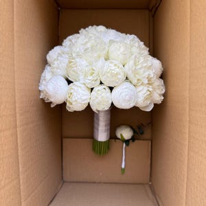 White Ranunculus Bridal Bouquet, Elegant Peony Wedding Bouquet, Classic Ivory White Bouquet, Handmade Rustic Boho Flowers,White Bridal