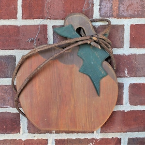 Primitive wooden pumpkin wall hanging, Cottagecore Primitive wooden Fall pumpkin wall hanging, Prim Thanksgiving wooden pumpkin folk art