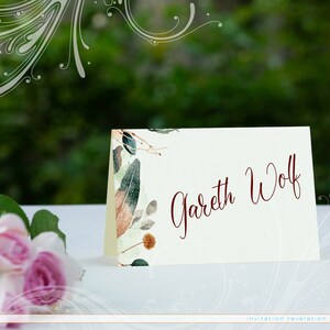 Boho Woodland plaatskaarten, Feather decor, tabel tent sjabloon, Boho Wedding, afdrukbare naamkaartjes, Feather plaats kaart, Boho Wedding Look