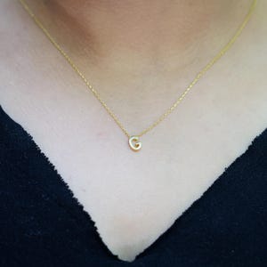 Collar con inicial personalizado: colgante con letra personalizada, un regalo delicado para ella, joyería de plata de ley 925, un regalo especial para tus seres queridos.