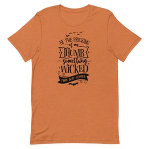 Etwas böse auf diese Weise kommt Halloween T-Shirt